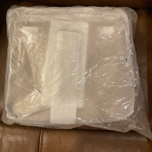 LEATHER CROSSBODY - Picture 3 of 7